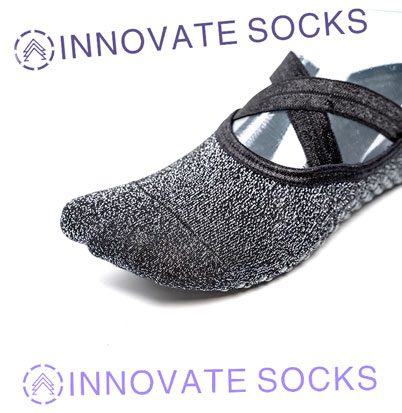 Yoga Socks With Grips & Straps