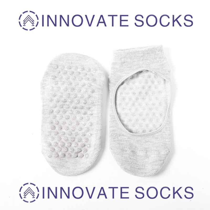 Women Yoga Silicone Grips Anti-slip Socks Perfect for Pilates Barre Ballet Dance-4.jpg